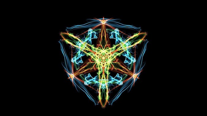 程序员不租房住车里,称三年多省了差不多十万,被质疑占用公共***,怎样看他的选择?这算占用公共***吗?